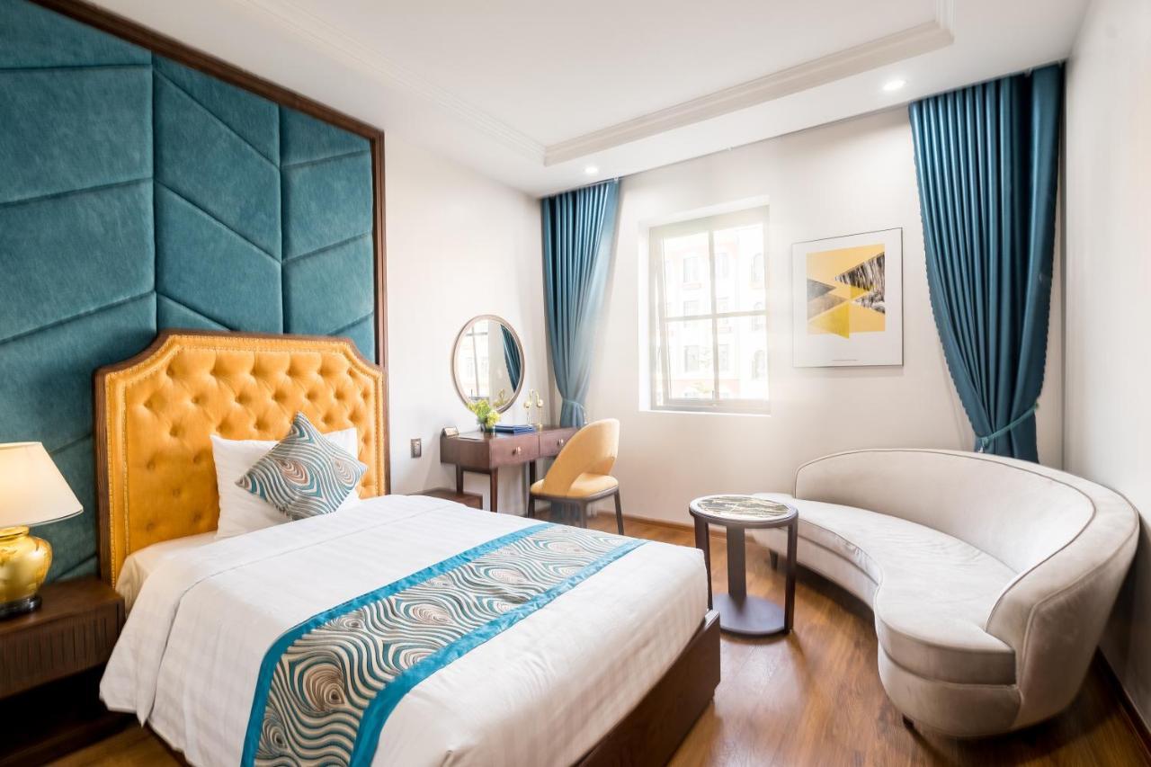 Paris Boutique Hotel Ha Long Bagian luar foto