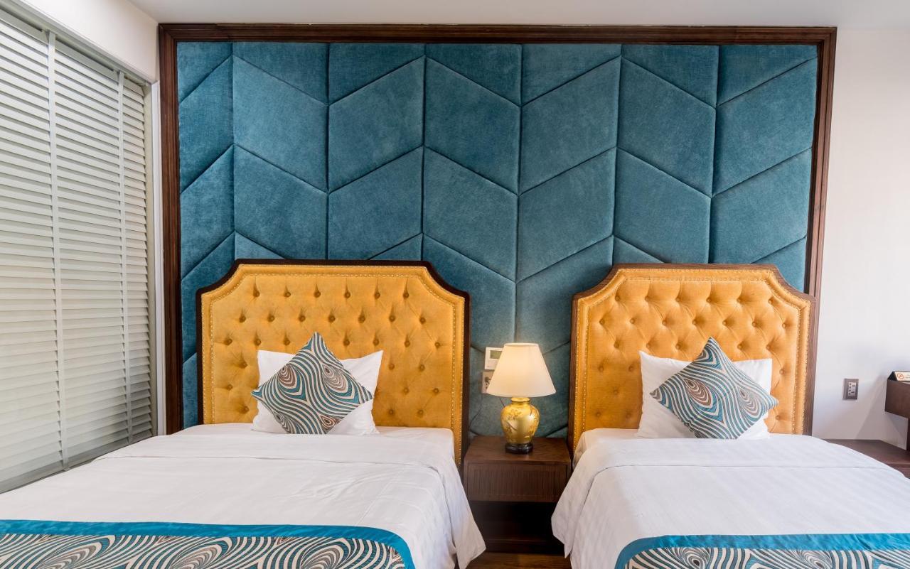 Paris Boutique Hotel Ha Long Bagian luar foto