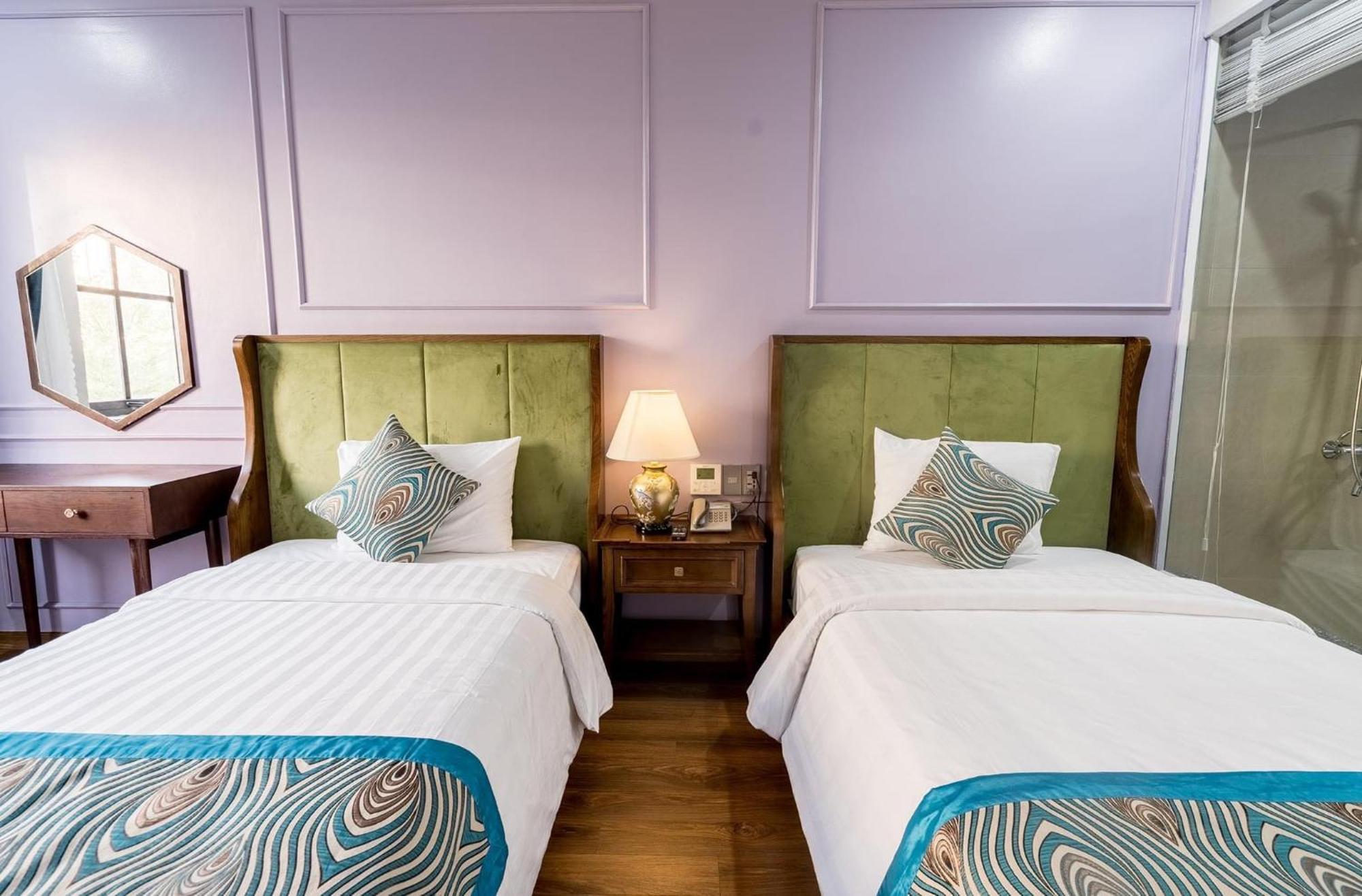 Paris Boutique Hotel Ha Long Bagian luar foto